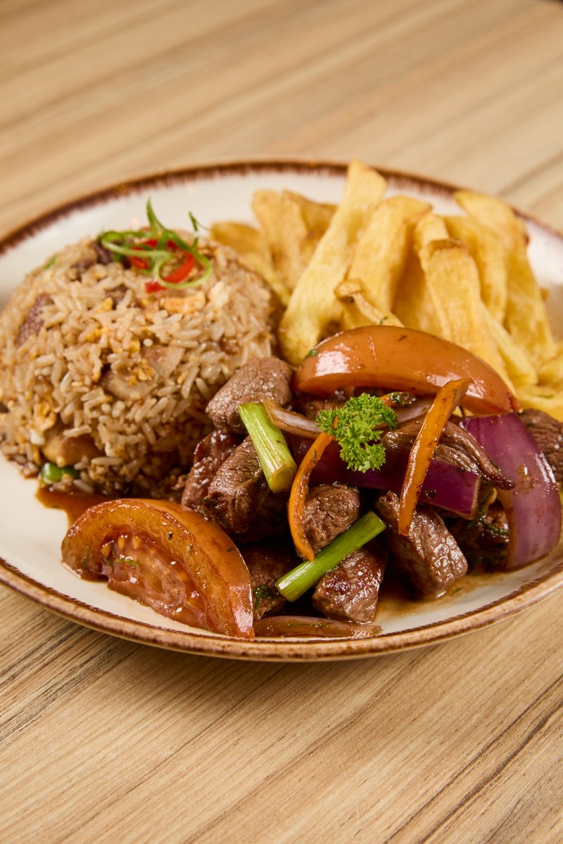 Lomo saltado + chaufa
